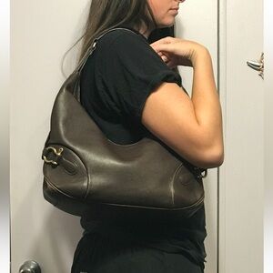 Authentic Burberry London Brown Leather brass colored hardware Shoulder Bag #222